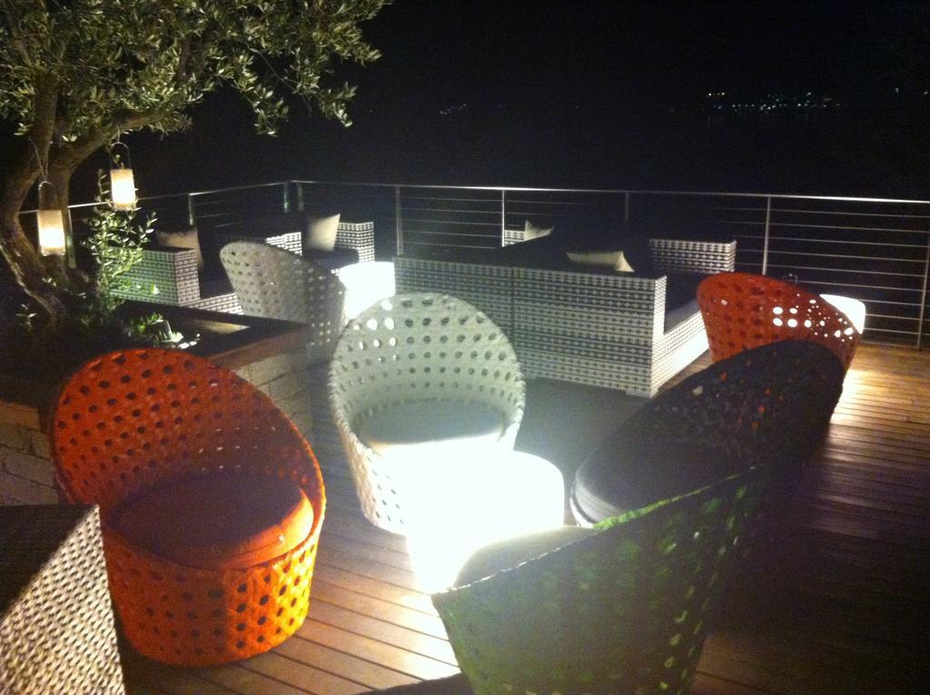 Veranda Beach Apartment Pianello Del Lario ภายนอก รูปภาพ